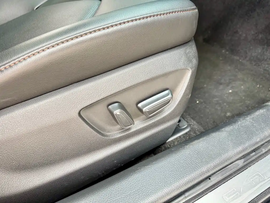 Toyota Toyota Camry 2021 2.5G Luxury Edition 2023 - thumbnail 17