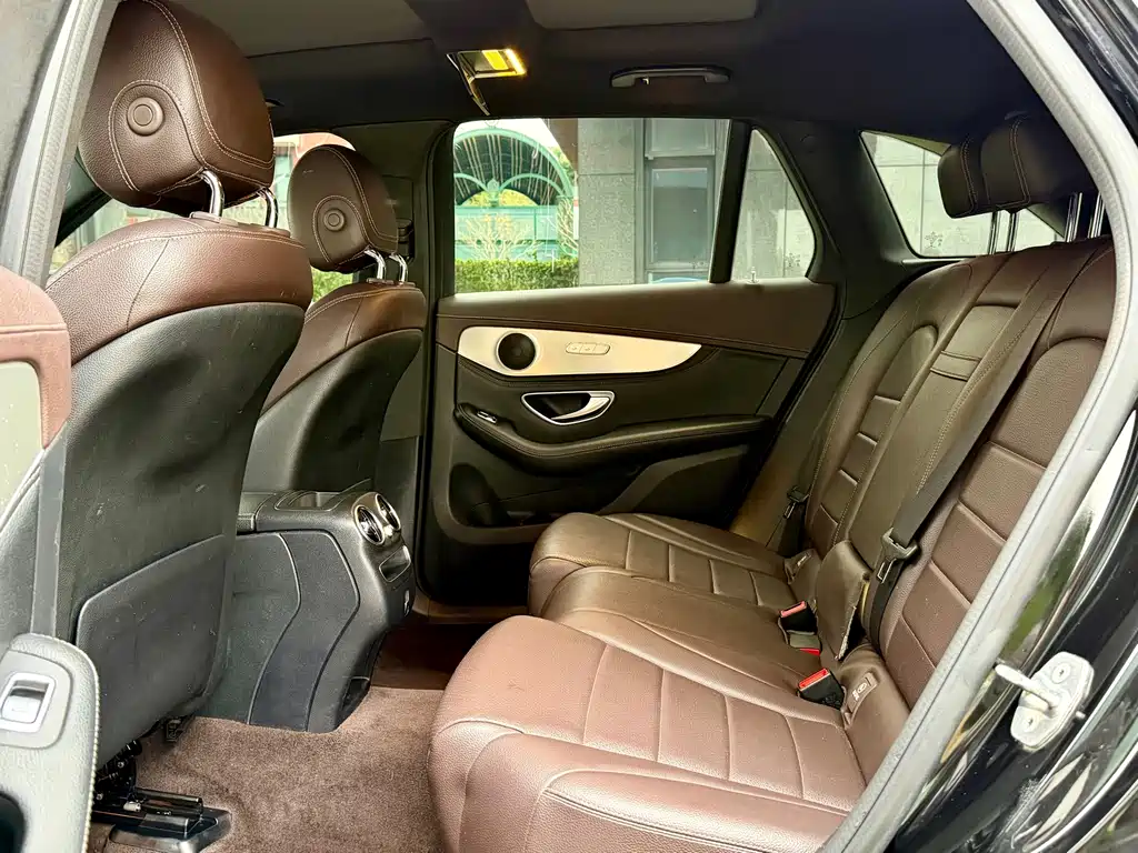 Mercedes-Benz Mercedes-Benz GLC 2019 GLC 260 4MATIC Sport Edition 2019 - thumbnail 10