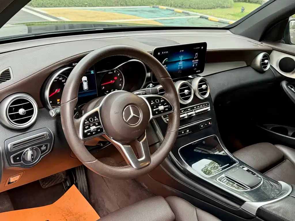 Mercedes-Benz Mercedes-Benz GLC 2019 GLC 260 4MATIC Sport Edition 2019 - thumbnail 11