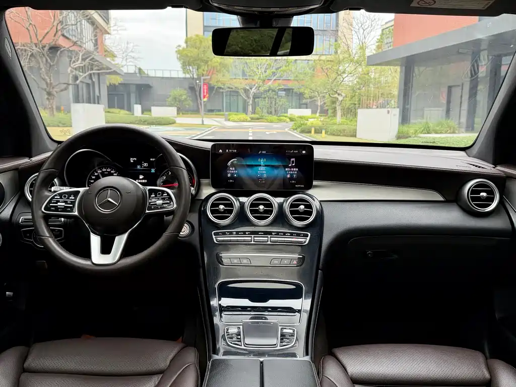 Mercedes-Benz Mercedes-Benz GLC 2019 GLC 260 4MATIC Sport Edition 2019 - thumbnail 12