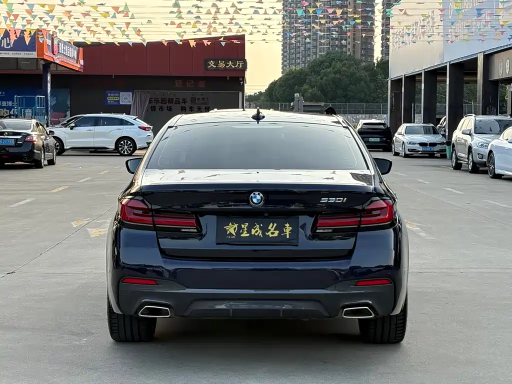 BMW BMW 5 Series Import 2022 Model Facelift 2 530i Style Edition M Sport Package 2023 - thumbnail 20