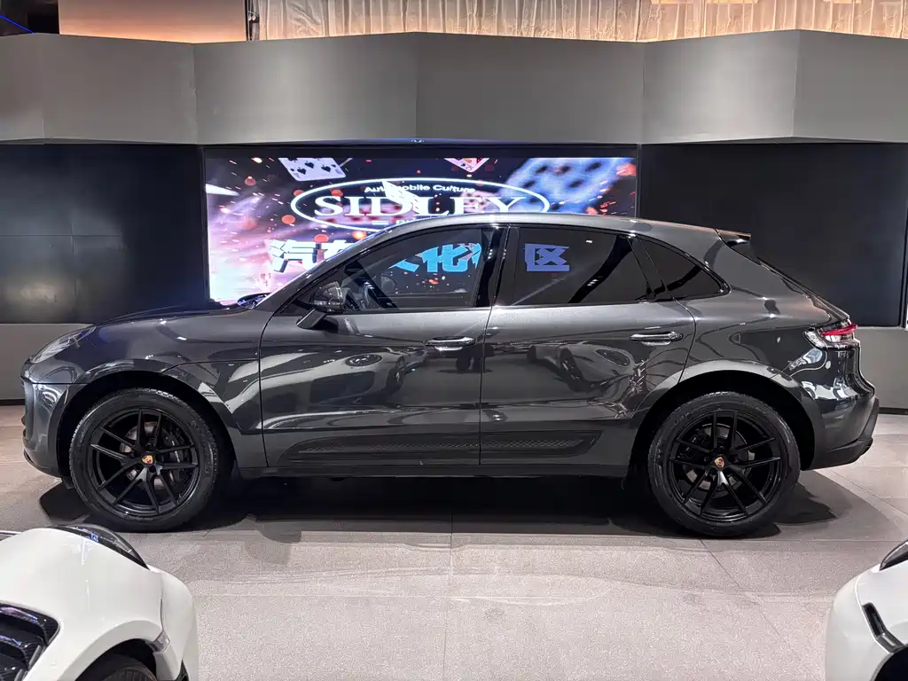 Porsche Porsche Macan 2023 Macan 2.0T 2023 - thumbnail 3