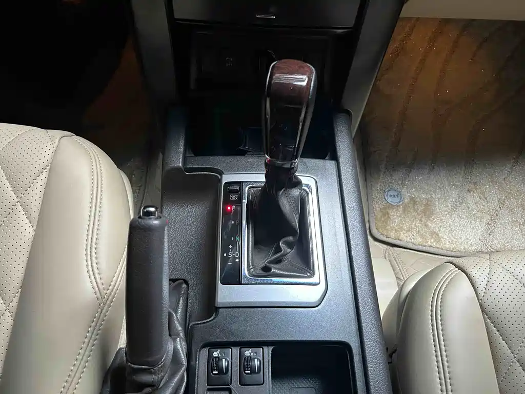 Toyota Prado 2016 3.5L Automatic TX-L 2017 - thumbnail 4