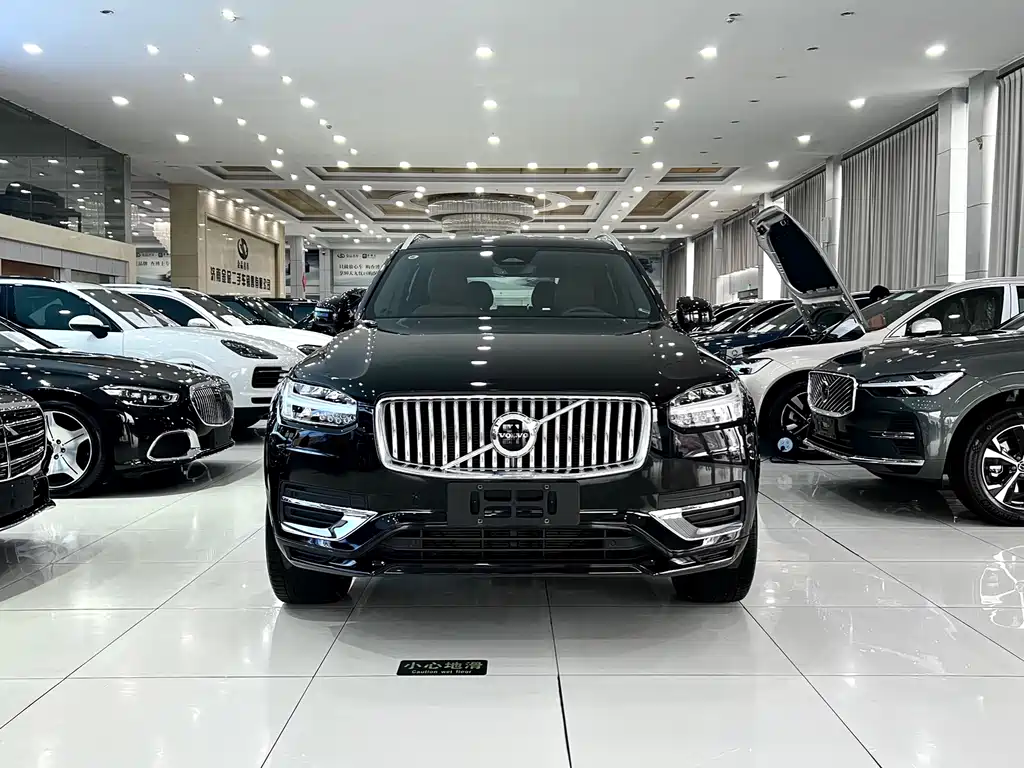 Volvo Volvo XC90 2024 B6 Momentum Luxury 7-seater 2025 - thumbnail 3