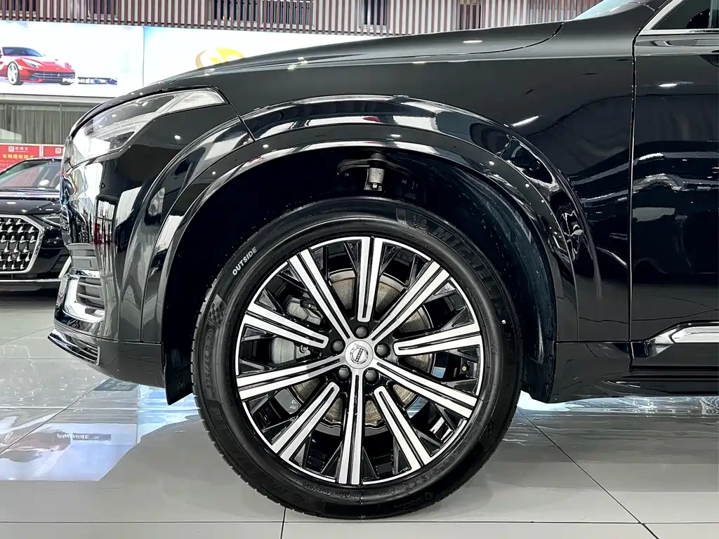 Volvo Volvo XC90 2024 B6 Momentum Luxury 7-seater 2025 - thumbnail 25