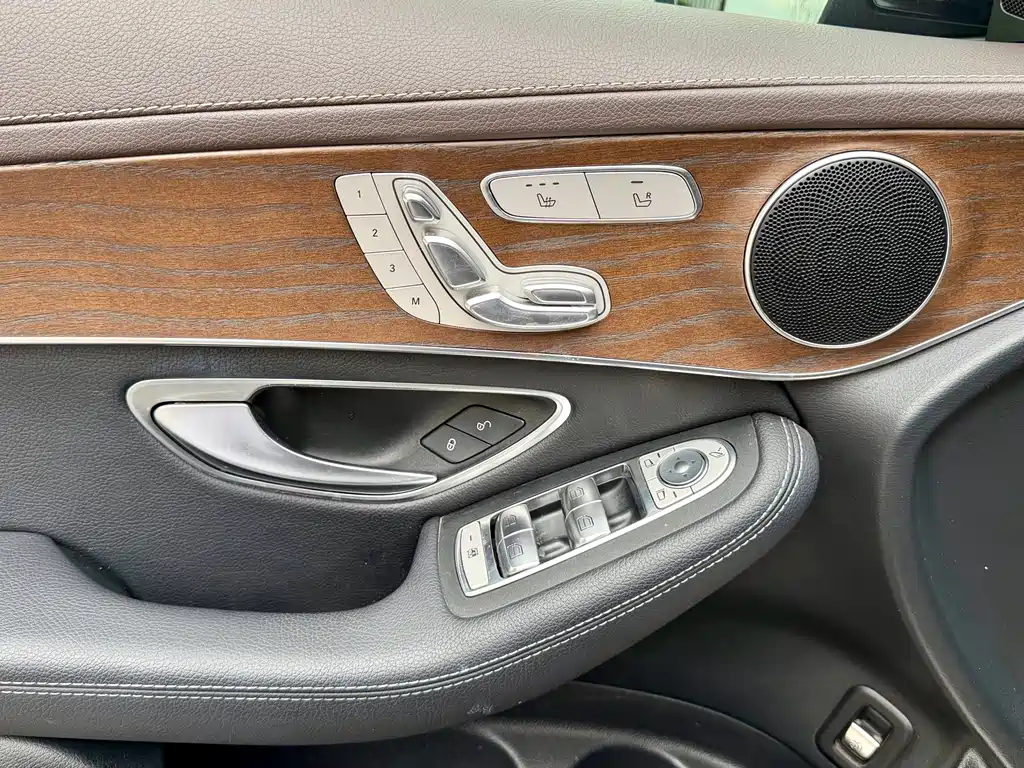 Mercedes-Benz Mercedes-Benz GLC 2022 GLC 260 L 4MATIC Dynamic Model 2022 - thumbnail 10