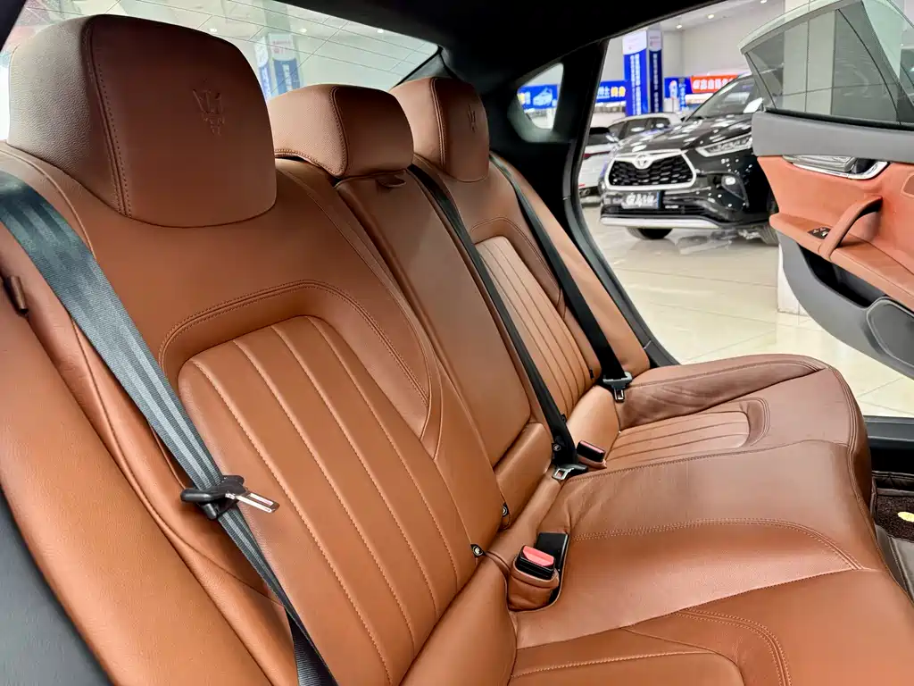 Maserati Chery President 2015 3.0T Standard Model 2015 - thumbnail 11