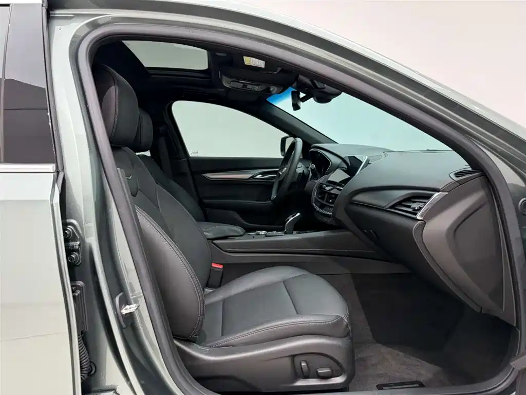 Cadillac Cadillac CT5 2022 28T Luxury (Standard) 2023 - thumbnail 19
