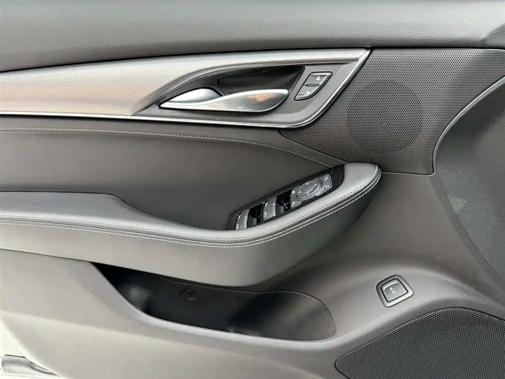 Cadillac Cadillac CT5 2022 28T Luxury (Standard) 2023 - thumbnail 21