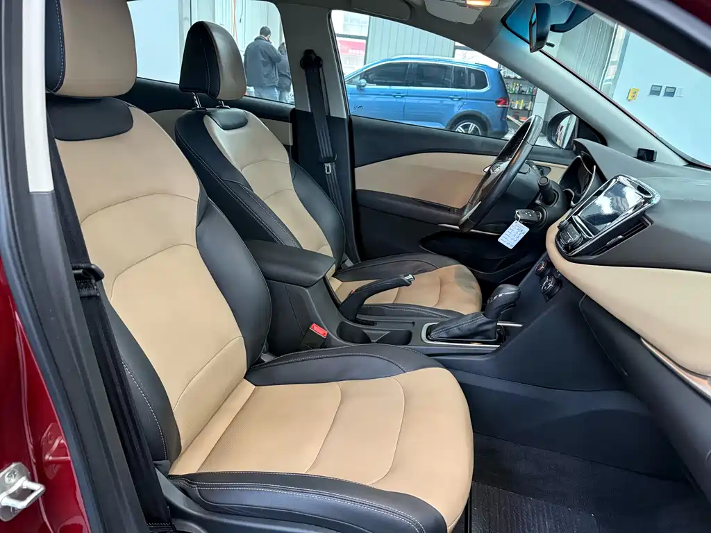 Chevrolet Chevrolet Cruze 2023 1.5L DCT Joy Edition 2022 - thumbnail 13