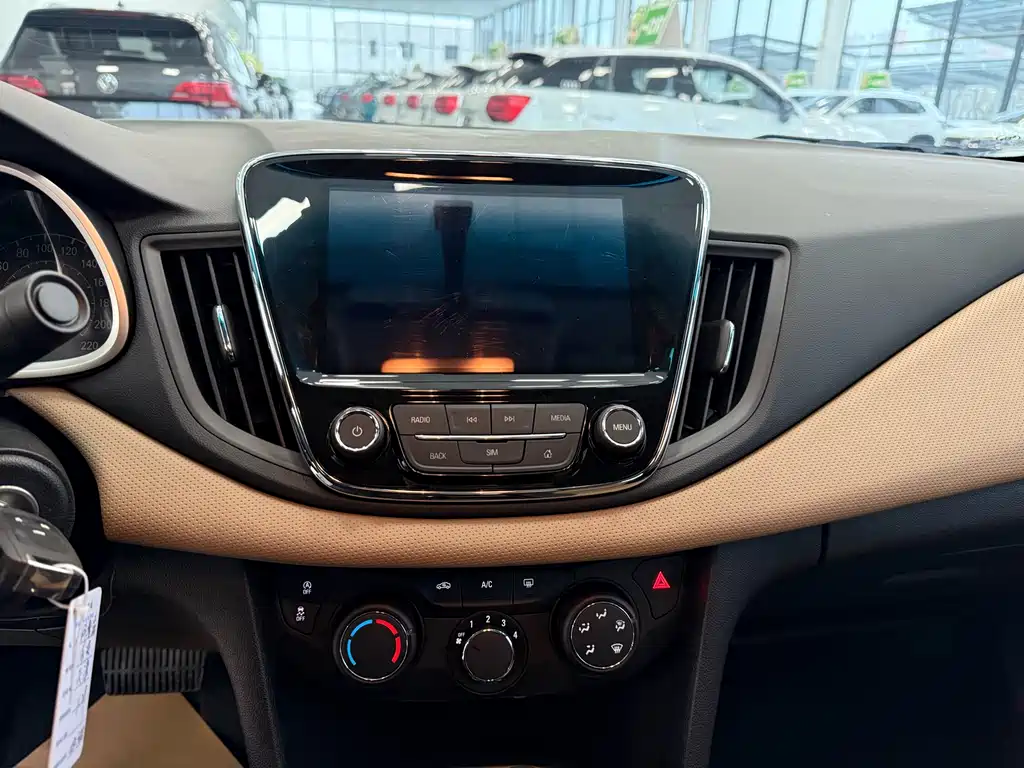 Chevrolet Chevrolet Cruze 2023 1.5L DCT Joy Edition 2022 - thumbnail 15