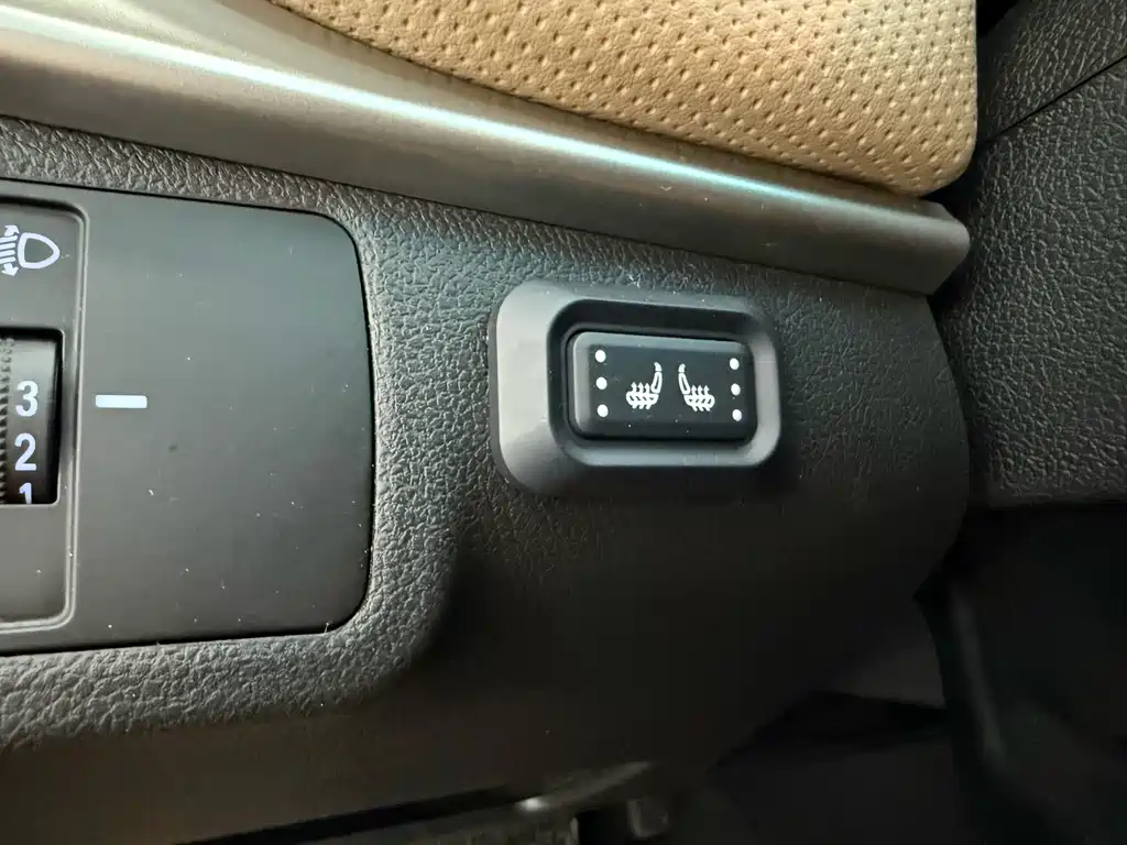 Chevrolet Chevrolet Cruze 2023 1.5L DCT Joy Edition 2022 - thumbnail 16