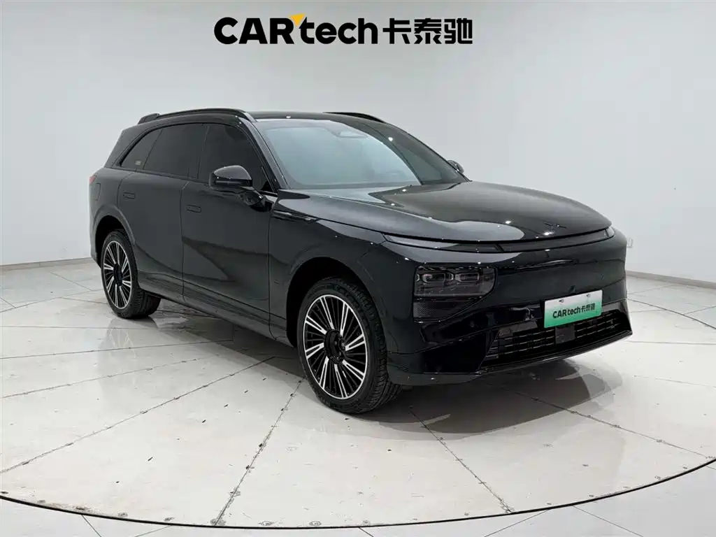 XPeng XPeng G9 2025 680 Ultra Long Range AWD Max 2025 - thumbnail 4