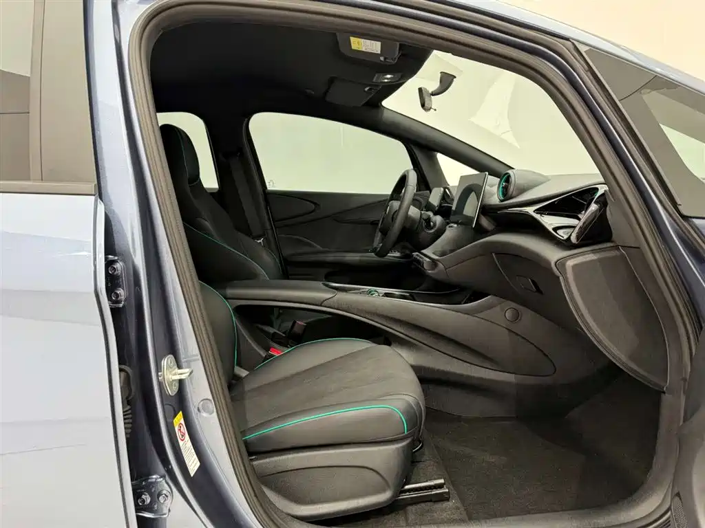 BYD Dolphin 2025 Model 420km Active Edition 2024 - thumbnail 20