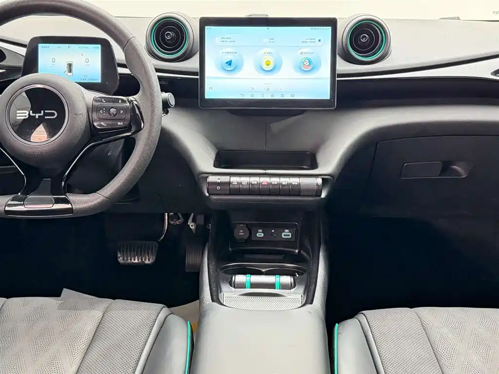 BYD Dolphin 2025 Model 420km Active Edition 2024 - thumbnail 26