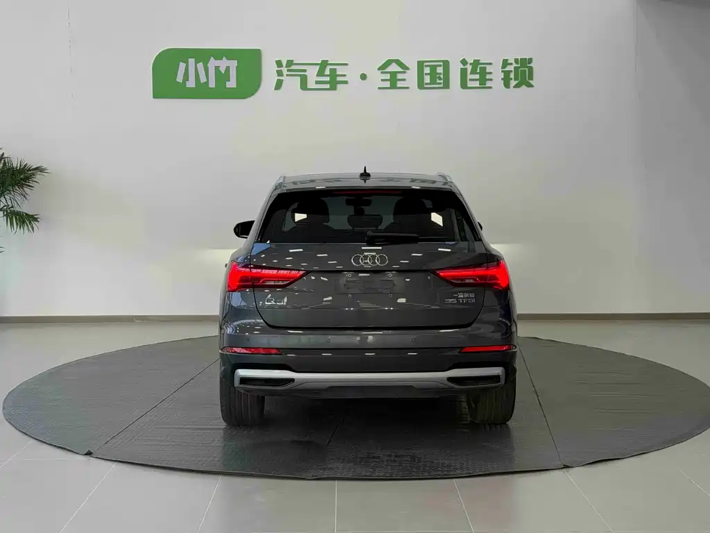 Audi Audi Q3 2022 35 TFSI Fashion Elegant Model 2022 - thumbnail 6