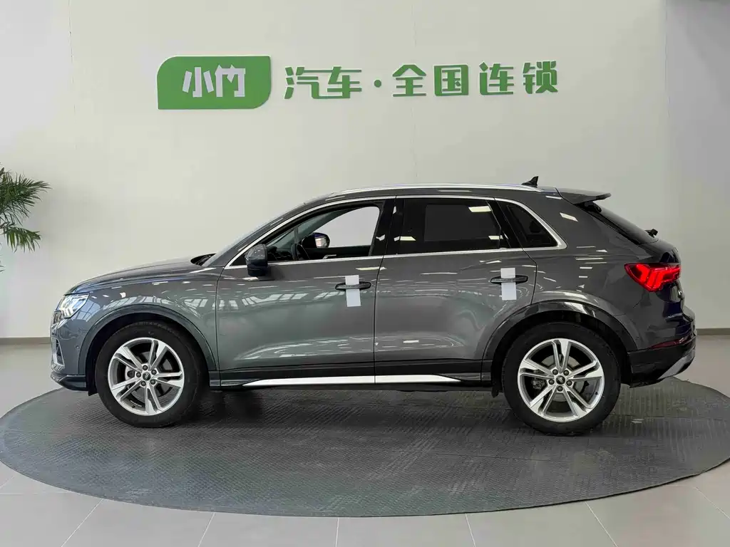 Audi Audi Q3 2022 35 TFSI Fashion Elegant Model 2022 - thumbnail 8