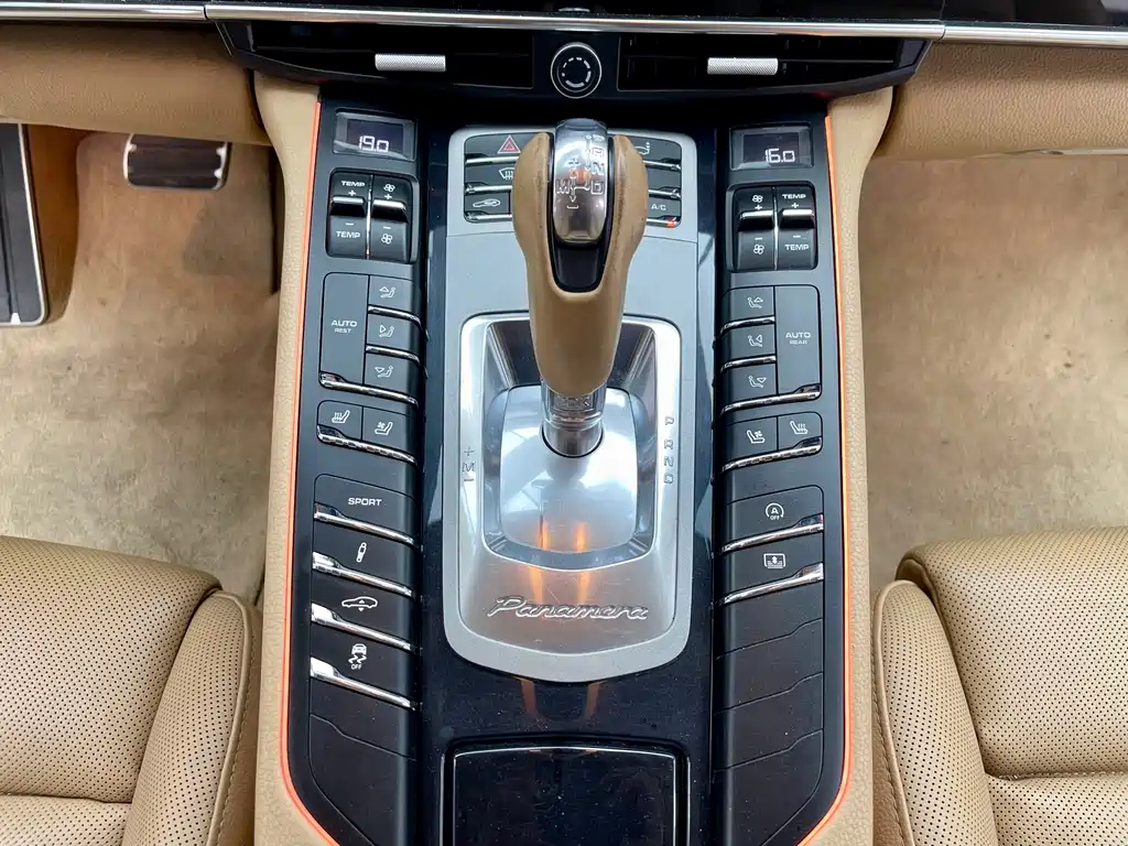 Porsche Porsche Panamera 2016 Edition 3.0T 2016 - thumbnail 14