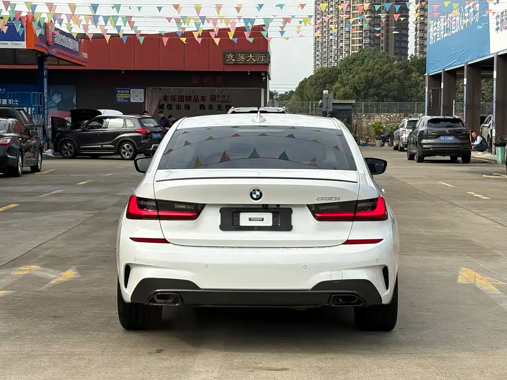BMW BMW 3 Series 2022 330i M Sport Shadow Night Package 2022 - thumbnail 20