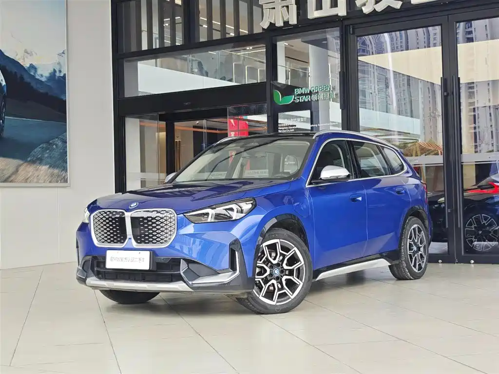 BMW BMW iX1 2023 xDrive30L X Design Package 2025