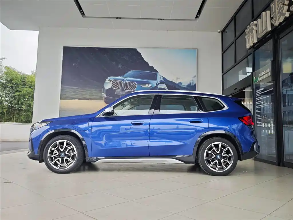 BMW BMW iX1 2023 xDrive30L X Design Package 2025 - thumbnail 2
