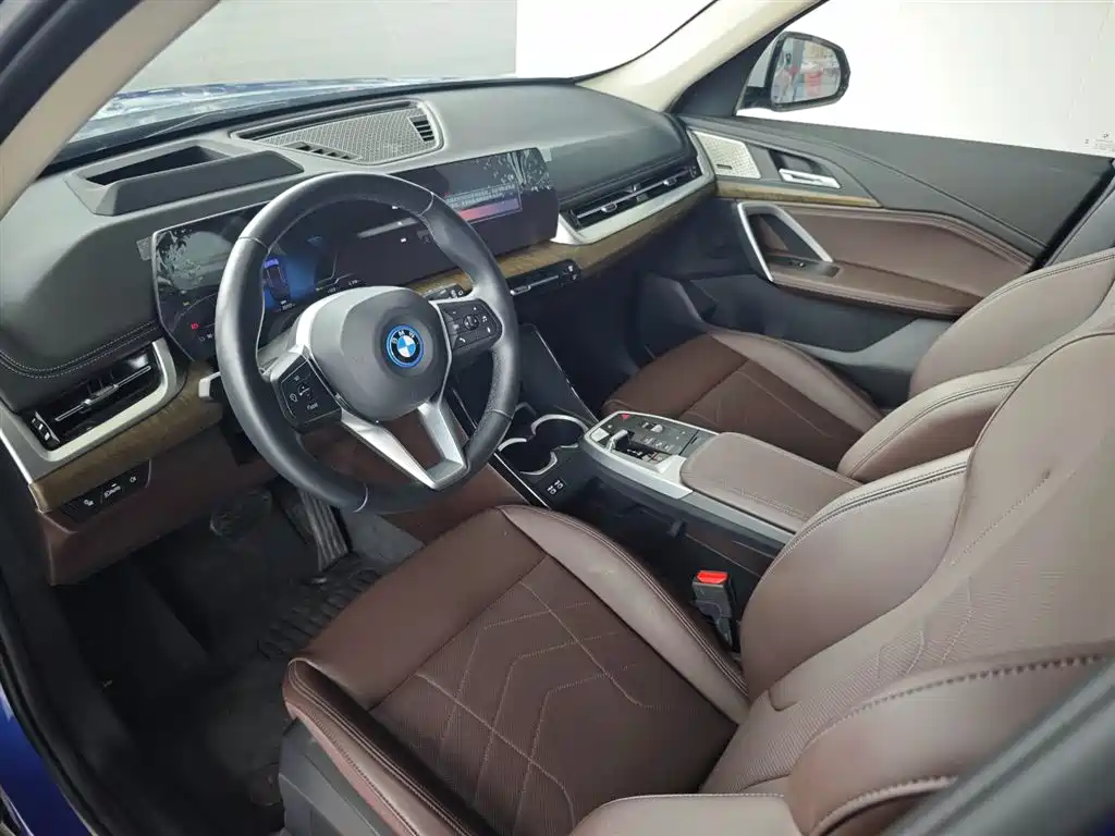 BMW BMW iX1 2023 xDrive30L X Design Package 2025 - thumbnail 8