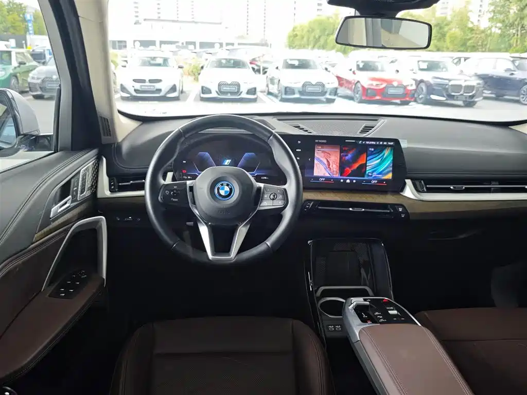 BMW BMW iX1 2023 xDrive30L X Design Package 2025 - thumbnail 9