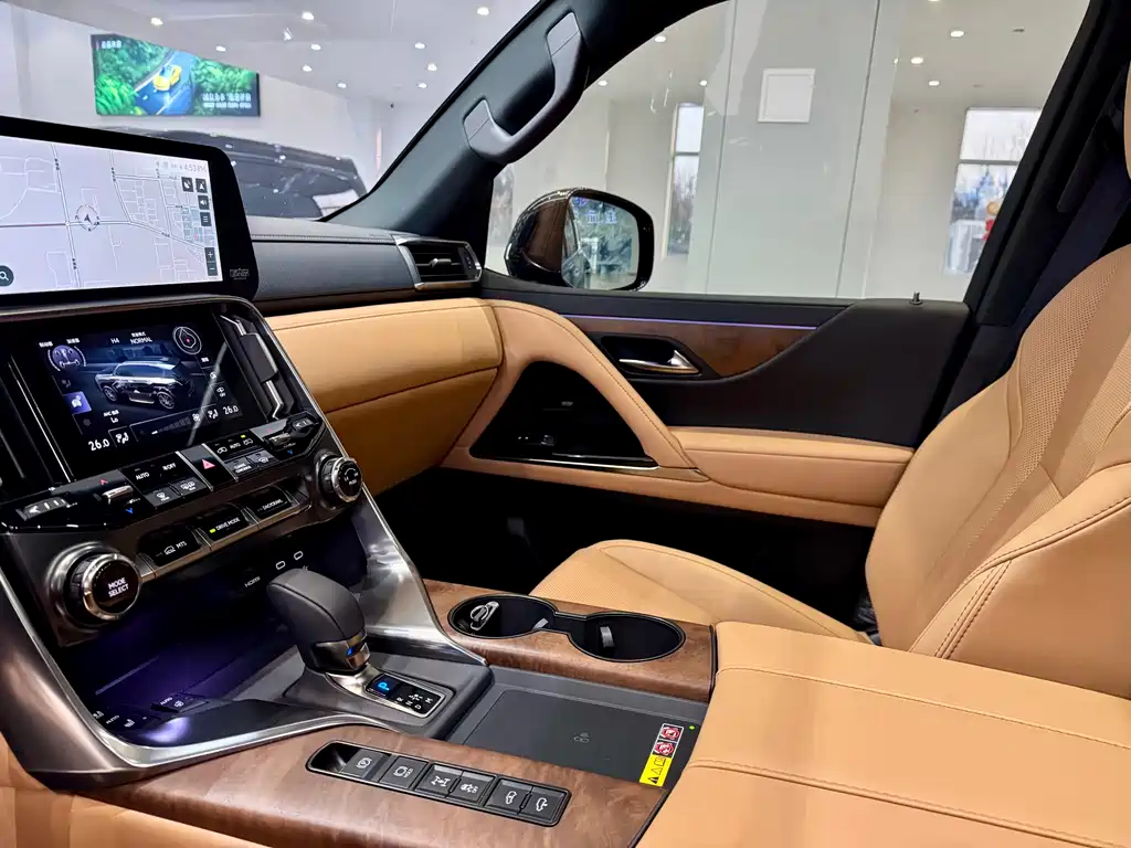 Lexus Lexus LX 2025 700h Lingjie Edition 2025 - thumbnail 24