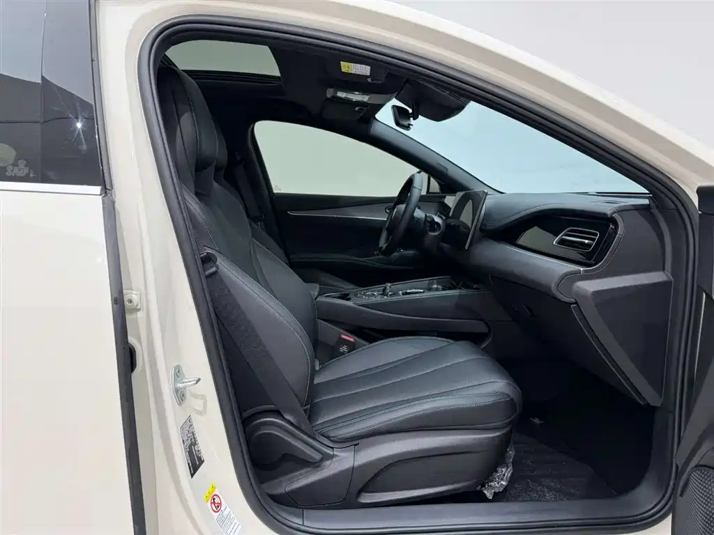 BYD BYD Seal 06 2025 DM-i Intelligent Driving Version 120KM Premium Model 2025 - thumbnail 18