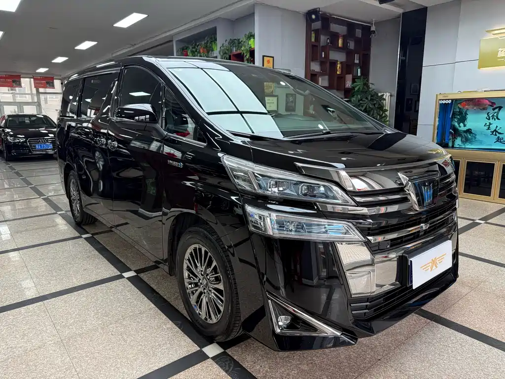 Toyota Alphard 2021 Crown Hybrid 2.5L HV Luxury Version 2022 - thumbnail 3