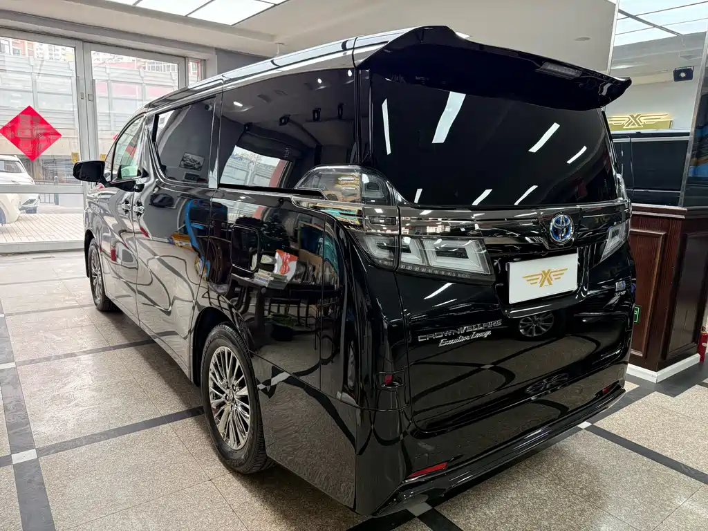 Toyota Alphard 2021 Crown Hybrid 2.5L HV Luxury Version 2022 - thumbnail 5