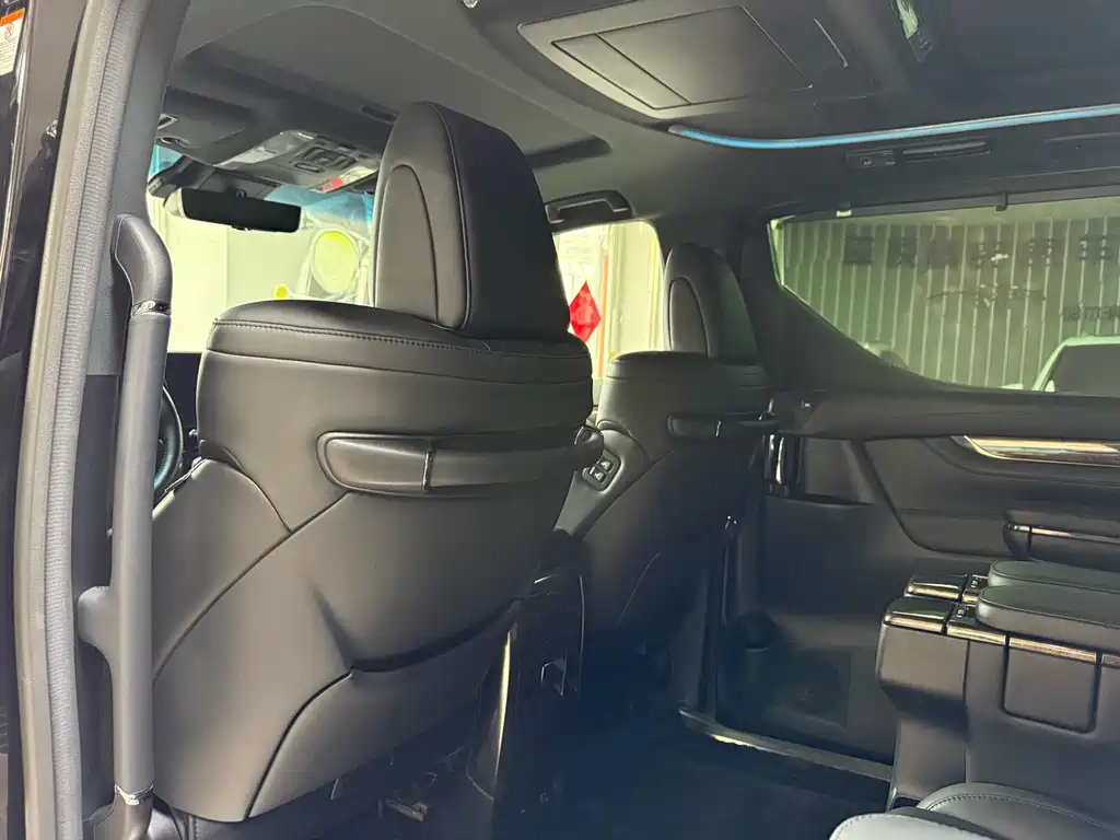 Toyota Alphard 2021 Crown Hybrid 2.5L HV Luxury Version 2022 - thumbnail 9