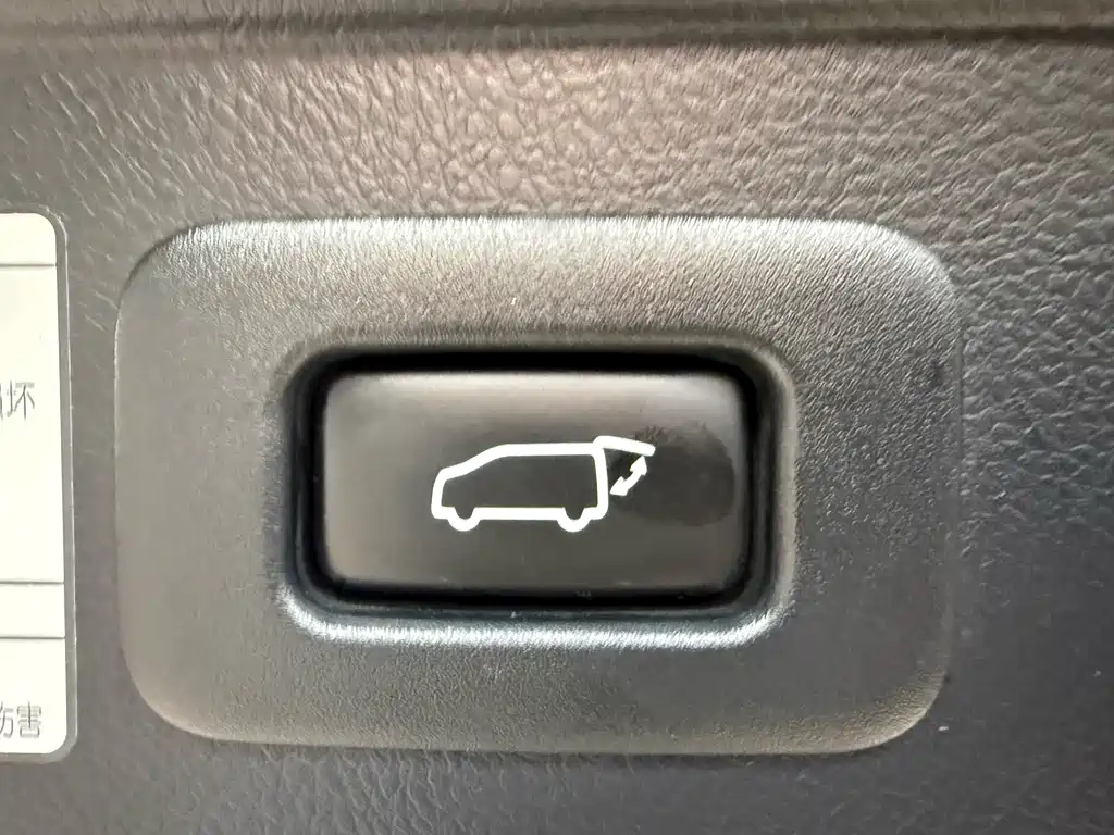 Toyota Alphard 2021 Crown Hybrid 2.5L HV Luxury Version 2022 - thumbnail 27