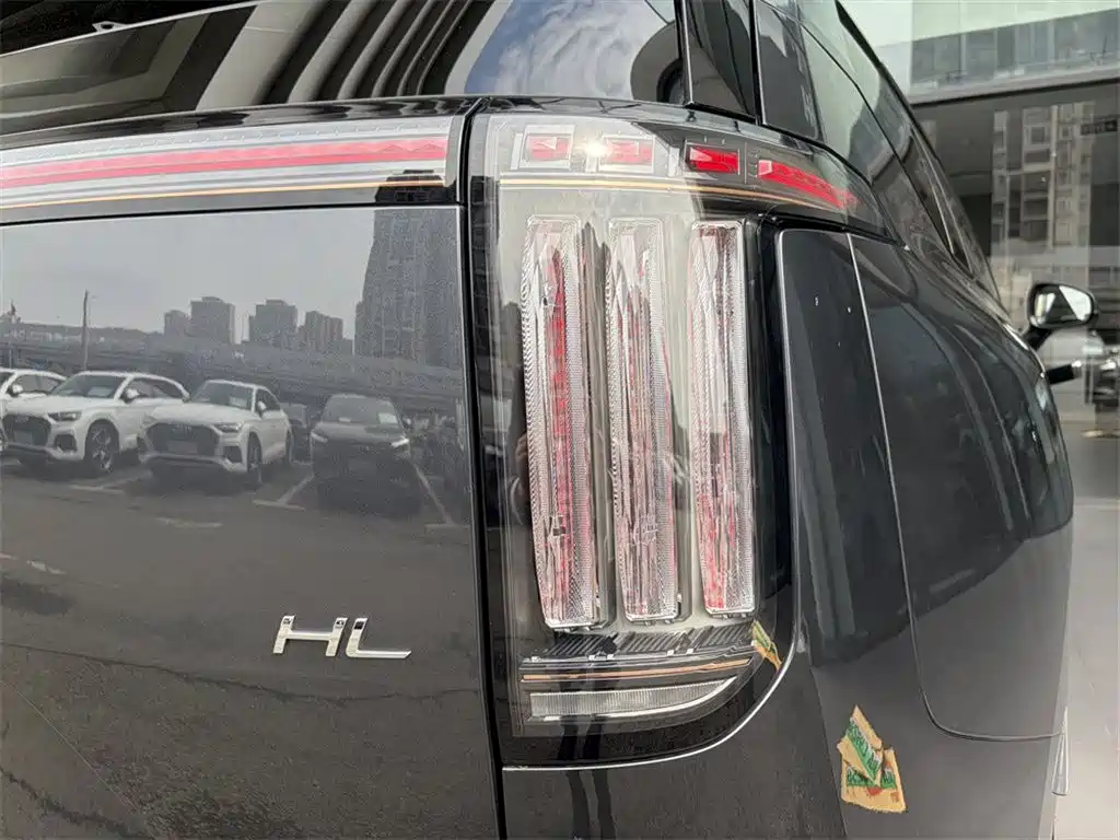 GAC Hyper Hyper HL 2025 700 Ultra 6-seat AWD LiDAR Edition 2025 - thumbnail 13