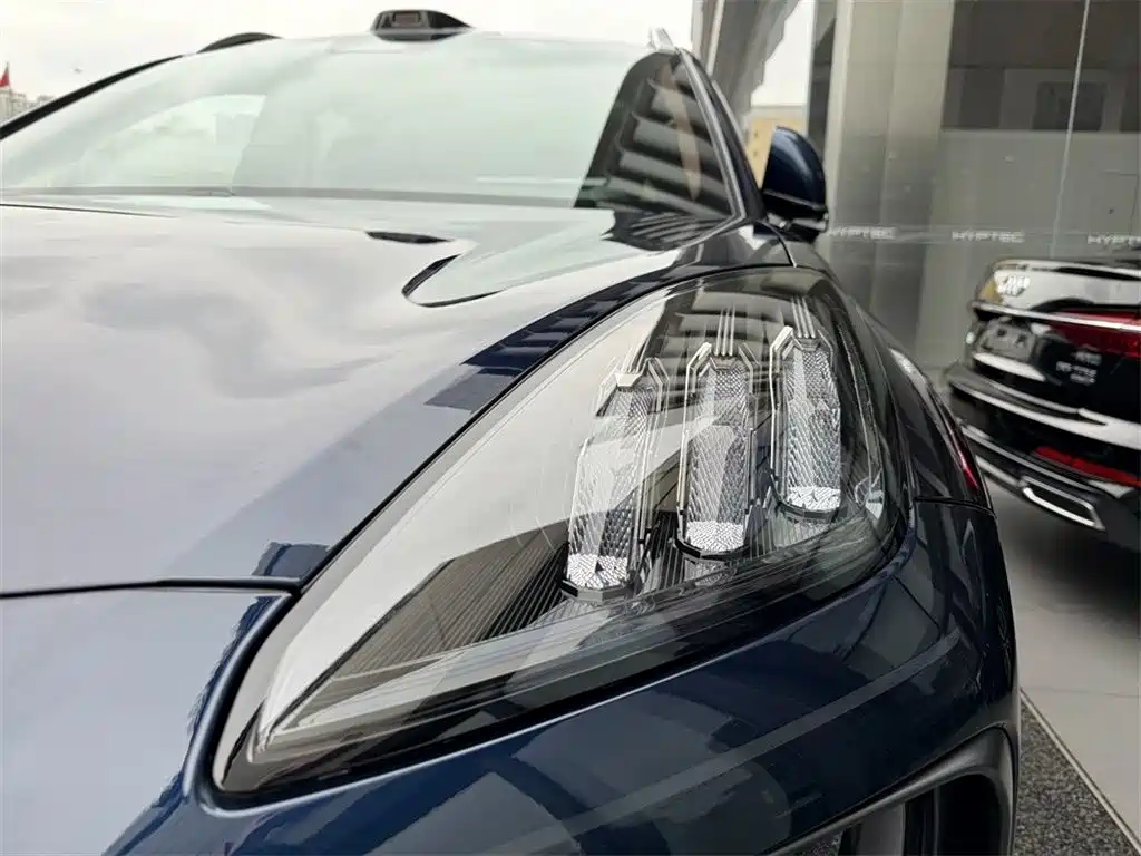 GAC Hyper Hyper HL 2025 350 Max 6-seat LiDAR Edition 2025 - thumbnail 11