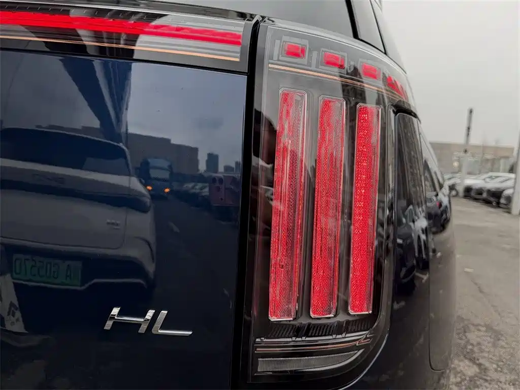 GAC Hyper Hyper HL 2025 350 Max 6-seat LiDAR Edition 2025 - thumbnail 12