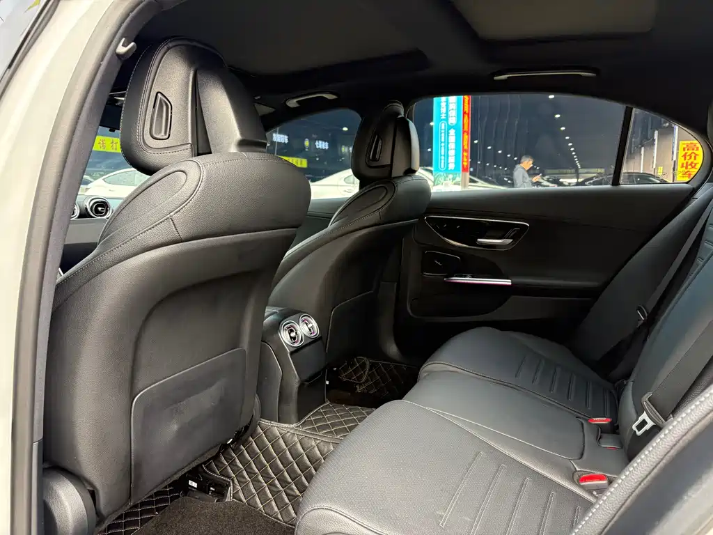 Mercedes-Benz Mercedes-Benz C-Class 2024 C 260 L Sport Edition 2024 - thumbnail 15
