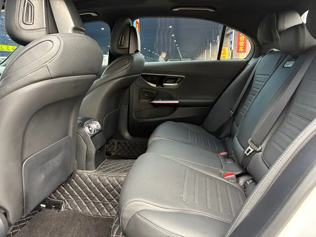 Mercedes-Benz Mercedes-Benz C-Class 2024 C 260 L Sport Edition 2024 - thumbnail 16