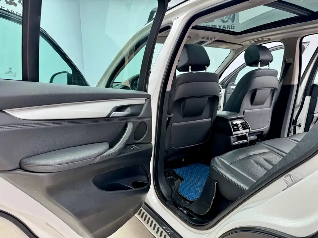 BMW BMW X5 (Imported) 2017 xDrive35i Elegant US Specification Version 2019 - thumbnail 10