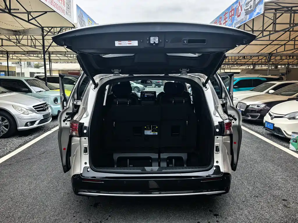 Toyota Toyota Sienna 2021 2.5L Hybrid Limited Premium Edition 2023 - thumbnail 7
