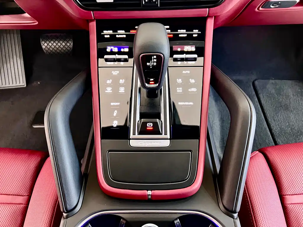 Porsche Porsche Cayenne 2023 3.0T Platinum Edition 2023 - thumbnail 19