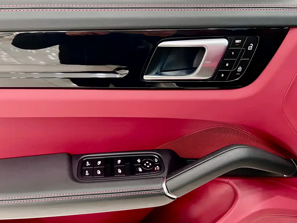 Porsche Porsche Cayenne 2023 3.0T Platinum Edition 2023 - thumbnail 24
