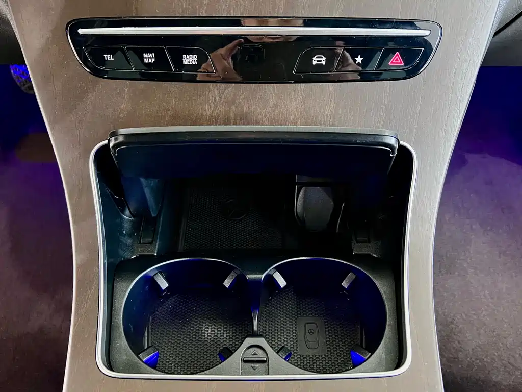 Mercedes-Benz Mercedes-Benz GLC 2022 Facelift GLC 300 L 4MATIC Dynamic Model Premium Edition 2023 - thumbnail 17