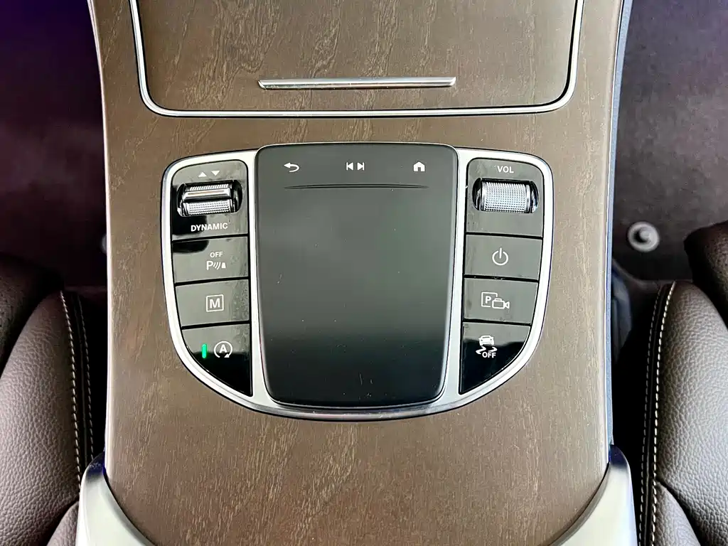 Mercedes-Benz Mercedes-Benz GLC 2022 Facelift GLC 300 L 4MATIC Dynamic Model Premium Edition 2023 - thumbnail 18