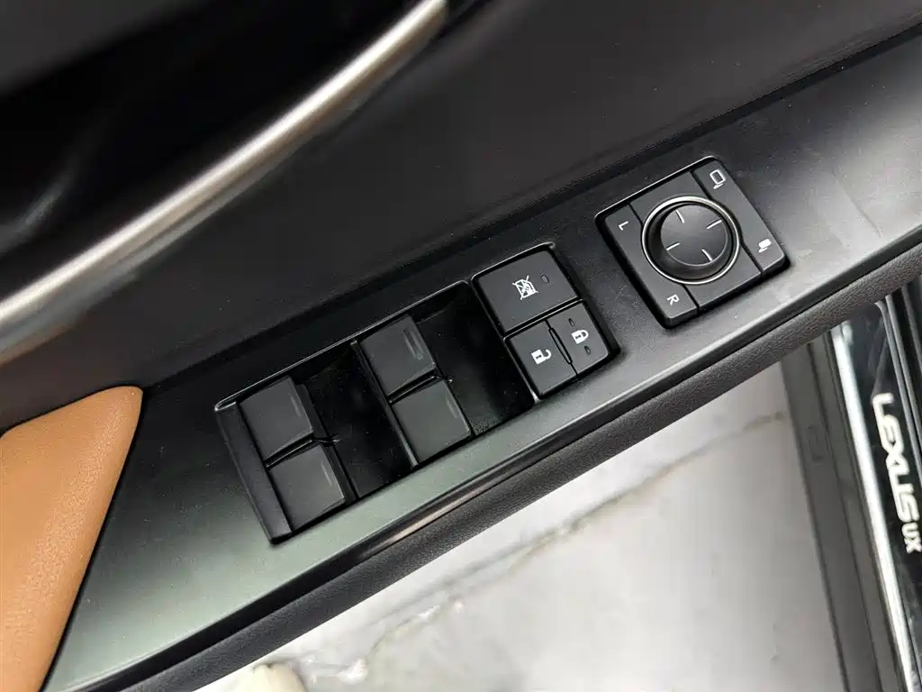 Lexus Lexus UX 200 Special Edition 2020 2022 - thumbnail 24