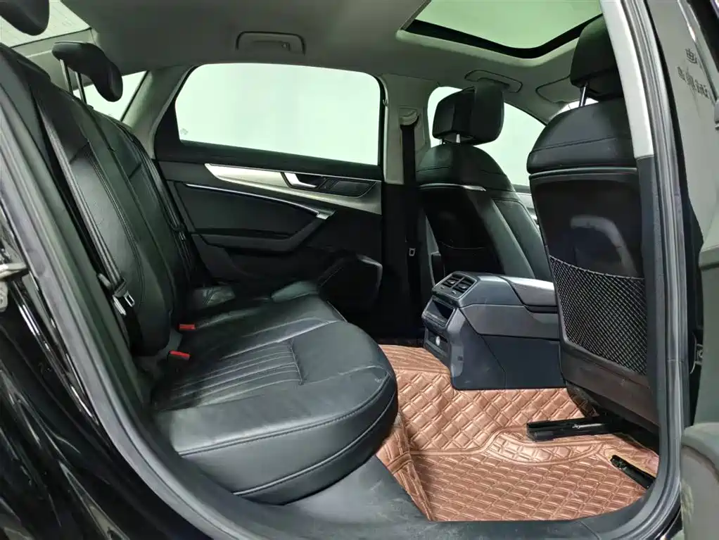 Audi Audi A6L 2020 40 TFSI Luxury Elegant Model 2020 - thumbnail 6