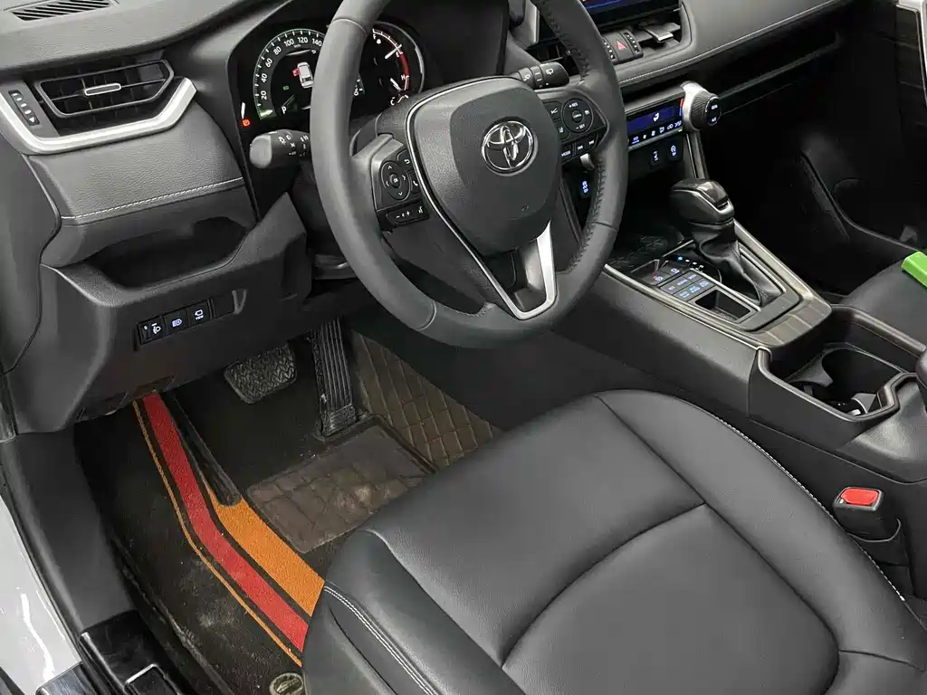 Toyota RAV4 2021 2.0L CVT AWD Fashion Plus Edition 2022 - thumbnail 16