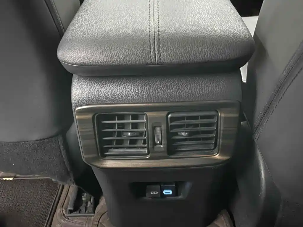 Toyota RAV4 2021 2.0L CVT AWD Fashion Plus Edition 2022 - thumbnail 25