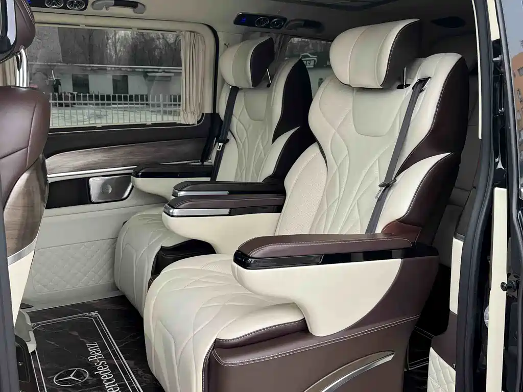 Mercedes-Benz Mercedes-Benz V-Class 2021 V 260 L Long Wheelbase Premium Edition 2023 - thumbnail 6