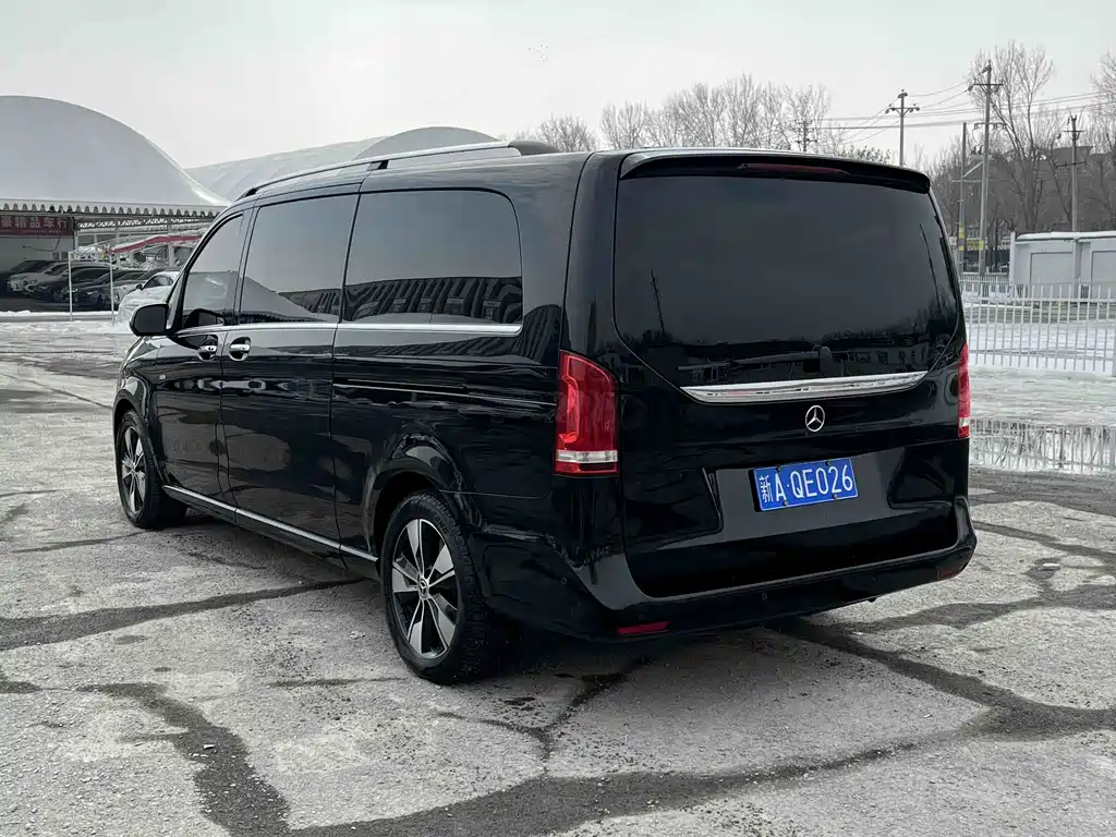 Mercedes-Benz Mercedes-Benz V-Class 2021 V 260 L Long Wheelbase Premium Edition 2023 - thumbnail 7